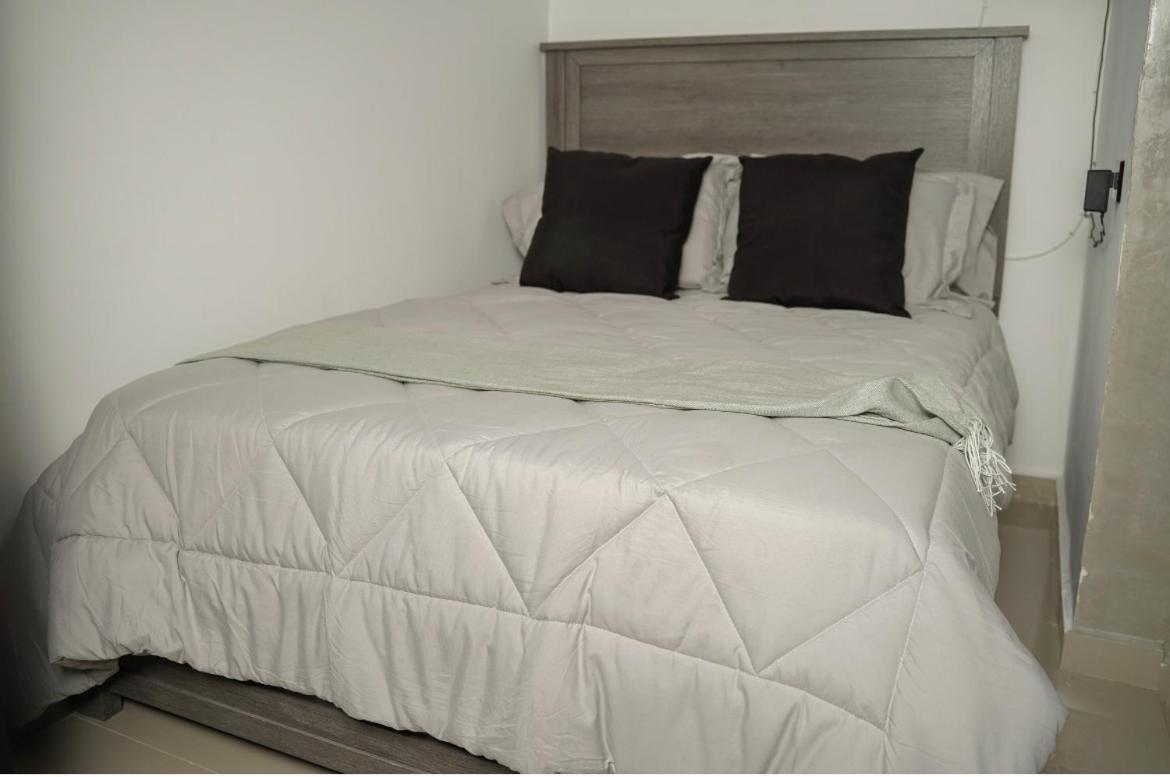 North Breeze Guest House 1 Levittown Ngoại thất bức ảnh