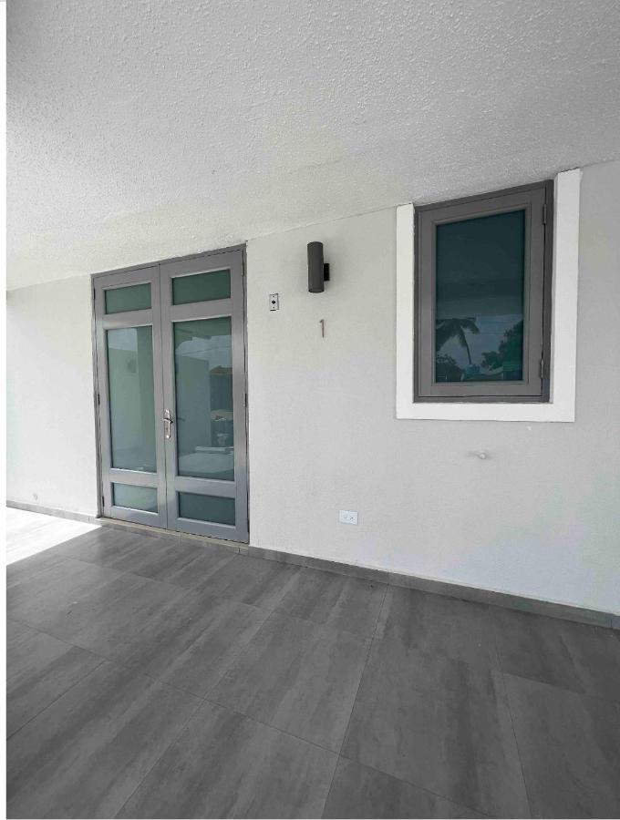 North Breeze Guest House 1 Levittown Ngoại thất bức ảnh