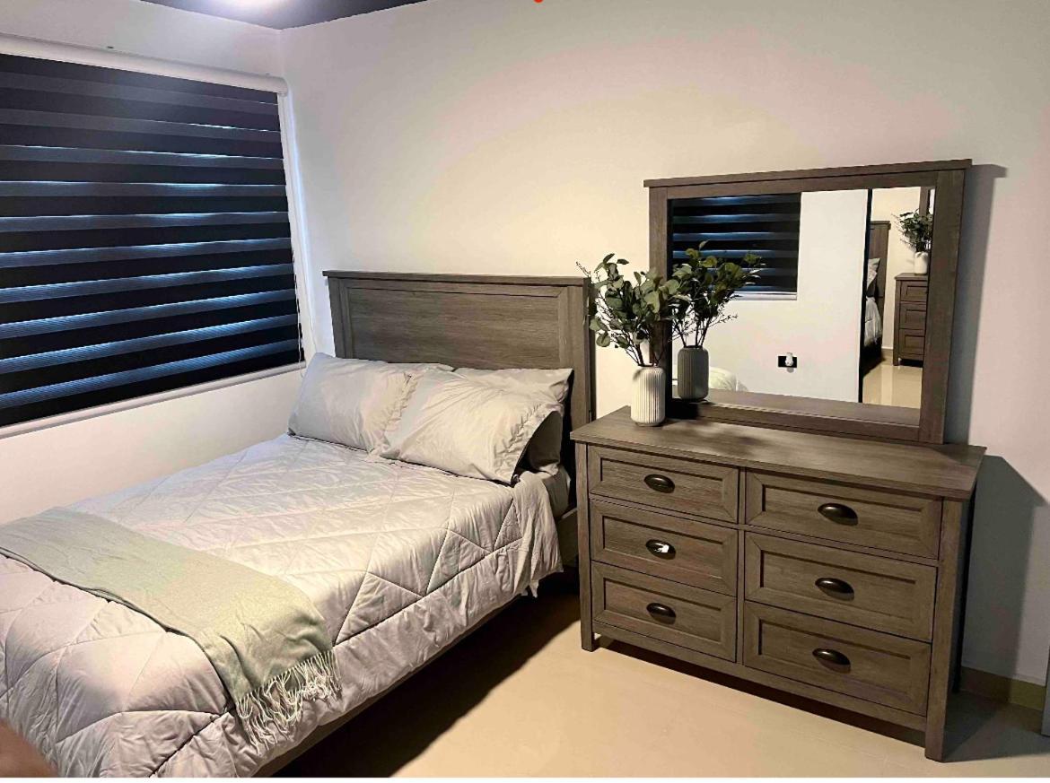 North Breeze Guest House 1 Levittown Ngoại thất bức ảnh